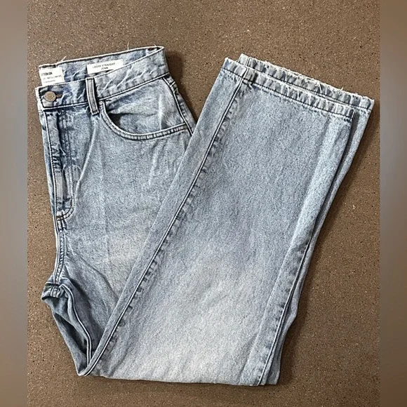 Cotton On
Loose Straight Jean - Picture 7 of 9